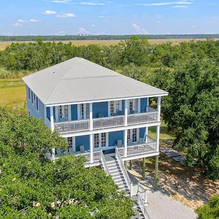 Pelican View Beach House - Private Beach!!